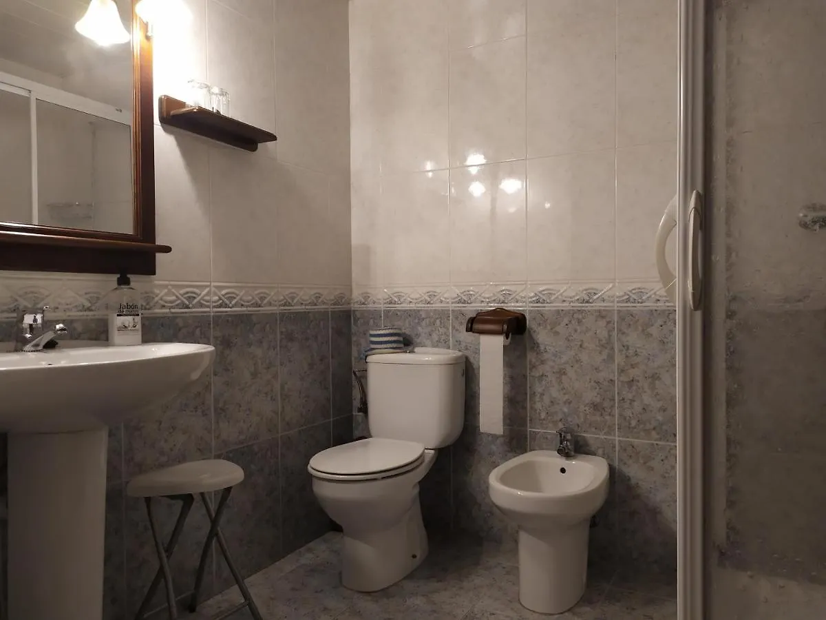 Turisme Rural Can Genis Guest House Peralada